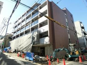 東京都板橋区南常盤台１ 6階建 築8年5ヶ月
