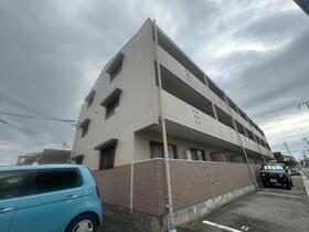 エランドール 3階建