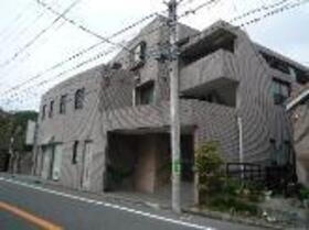 ピュアベルジュ 3階建