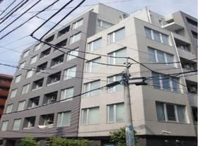 東京都目黒区鷹番３ 8階建 築15年3ヶ月