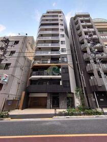 東京都文京区本郷３ 13階建
