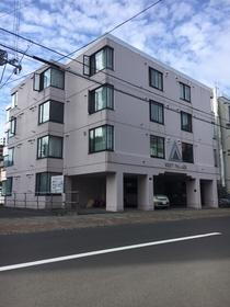 北海道札幌市西区琴似一条６ 4階建 築36年11ヶ月