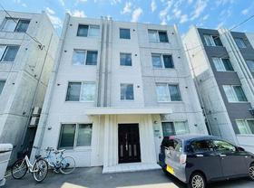 北海道札幌市豊平区中の島二条３ 4階建 築7年10ヶ月