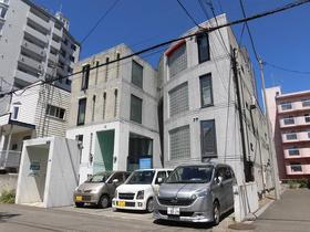 北海道札幌市中央区南十一条西１３ 4階建 築34年3ヶ月