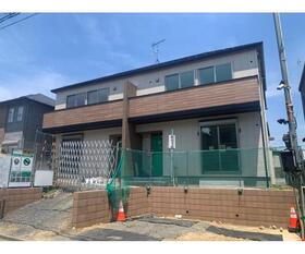 東京都八王子市めじろ台４ 2階建