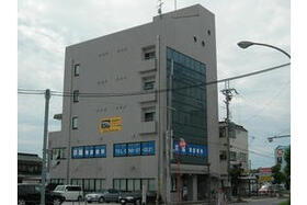 滋賀県彦根市小泉町 5階建 築28年8ヶ月