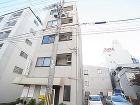兵庫県神戸市兵庫区西多聞通２ 5階建
