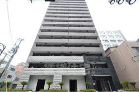 大阪府大阪市浪速区元町２ 15階建