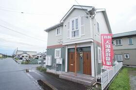 群馬県伊勢崎市富塚町 賃貸アパート