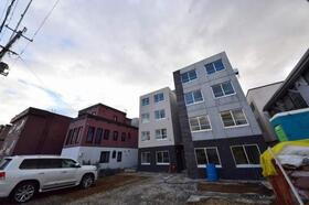 北海道札幌市豊平区水車町８ 4階建 築6年11ヶ月