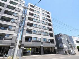 北海道札幌市中央区南三条西２３ 8階建