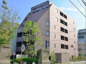 東京都港区三田４ 8階建 築8年10ヶ月
