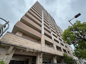 大阪府堺市堺区大町東４ 15階建 築17年8ヶ月