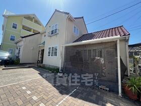 大阪府堺市中区深井水池町 2階建 築23年3ヶ月