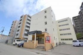 北海道札幌市中央区南十五条西８ 5階建 築41年5ヶ月