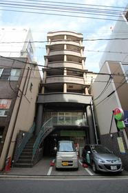 広島県広島市中区大手町１ 10階建 築20年4ヶ月