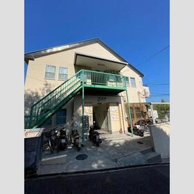 大阪府和泉市山荘町１ 2階建 築33年9ヶ月