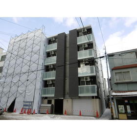北海道札幌市中央区南八条西２ 5階建 築8年5ヶ月