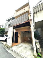 東京都渋谷区恵比寿南2 地上3階地下1階建 築18年10ヶ月