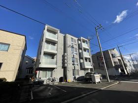 北海道札幌市西区二十四軒四条５ 4階建 築8年11ヶ月