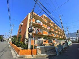 大阪府八尾市東山本新町５ 賃貸マンション