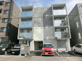 北海道札幌市西区二十四軒三条６ 4階建 築6年4ヶ月