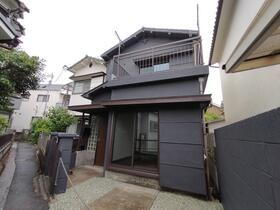 箕面市半町貸家 2階建