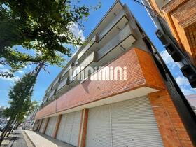 メゾンドールサカエ