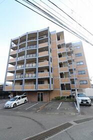福岡県福岡市博多区金の隈２ 7階建 築20年7ヶ月