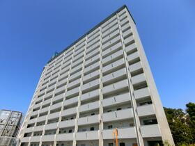 泉北若松台ＡＢ住宅１号棟