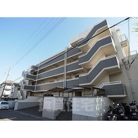 ゴールドクレスト垂水