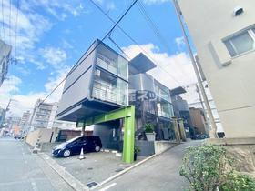 兵庫県神戸市中央区下山手通８ 3階建 築22年3ヶ月