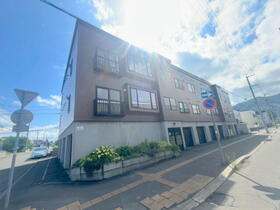 北海道札幌市手稲区前田一条４ 3階建 築25年4ヶ月