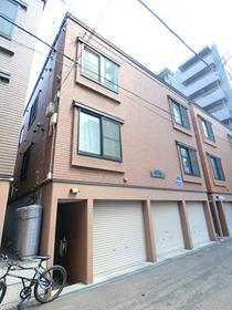 北海道札幌市中央区北五条西１８ 3階建 築20年11ヶ月