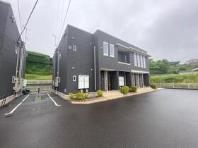 サン・ロイヤルガーデンＩＩ　Ｂ 2階建