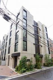 東京都港区南麻布２ 5階建 築5年10ヶ月
