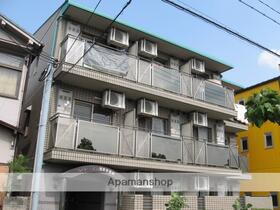 兵庫県西宮市宮前町 3階建