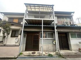 兵庫県尼崎市次屋２ 2階建 築82年5ヶ月