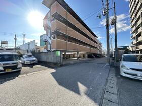 高知県高知市南御座 4階建 築23年5ヶ月