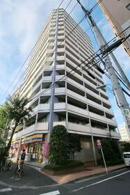東京都目黒区下目黒２ 地上18階地下2階建