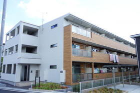 滋賀県湖南市水戸町 3階建 築6年3ヶ月