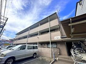 大阪府摂津市千里丘東４ 築25年10ヶ月 3階建