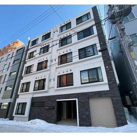 北海道札幌市中央区南五条西１０ 5階建 築2年8ヶ月