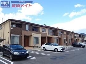 三重県津市上浜町２ 2階建