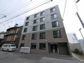 北海道札幌市中央区南五条西１０ 5階建 築1年9ヶ月