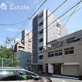 愛知県名古屋市東区泉２ 7階建 築4年6ヶ月