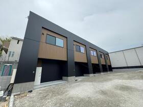 大阪府枚方市岡南町 テラスハウス