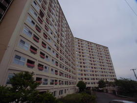 兵庫県神戸市兵庫区菊水町１０ 16階建