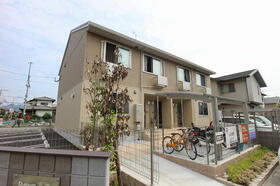 福岡県福岡市東区三苫２ 2階建