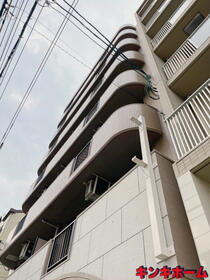 広島県広島市中区西川口町 7階建